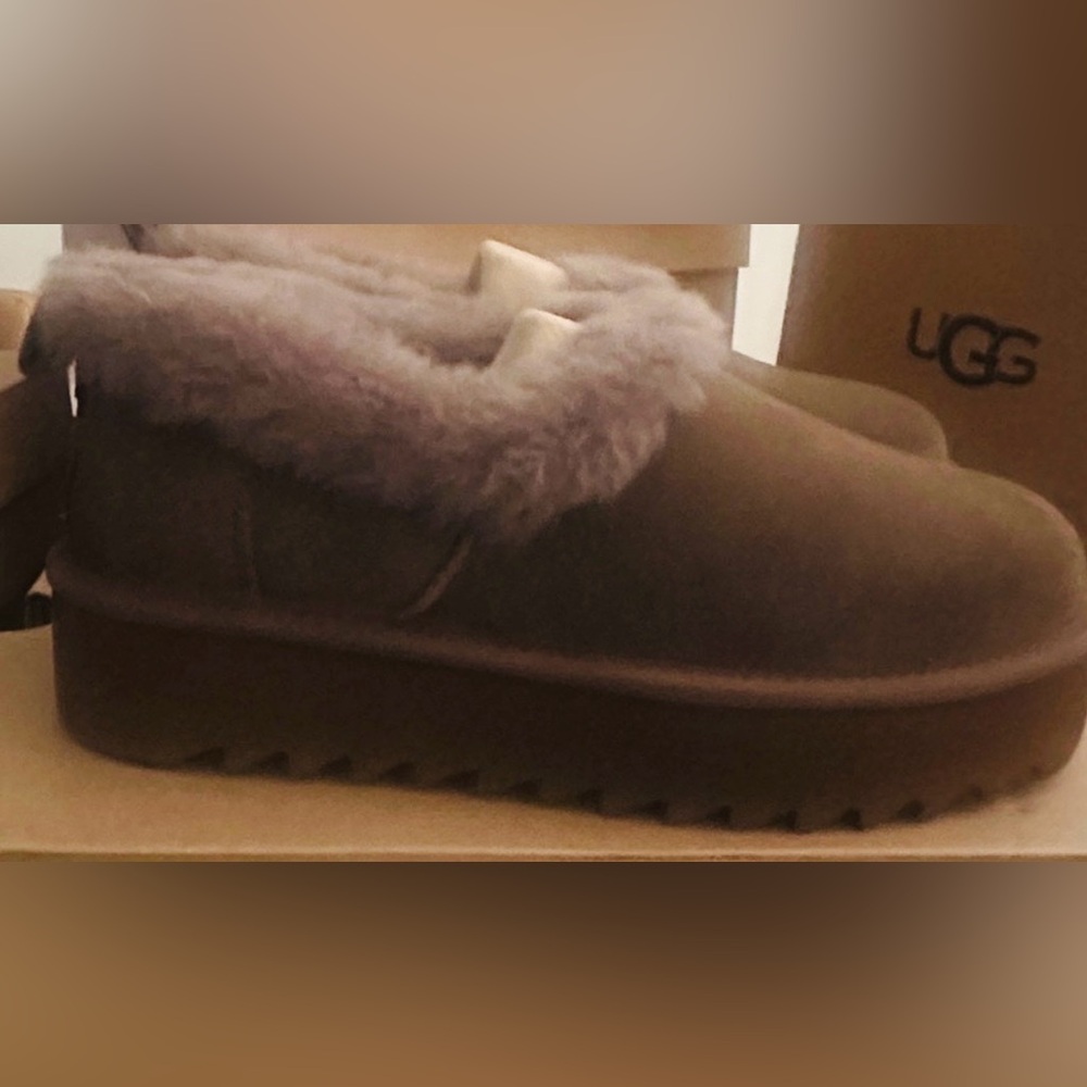 UGG W/ Nita Platform Slip-On in Dark brown